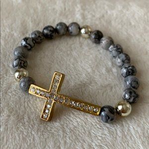 6/$20Gold cross stretch bracelet